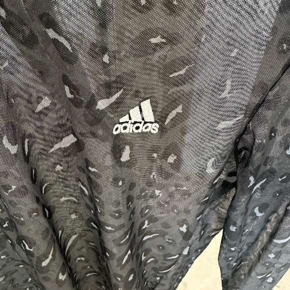 Worn Once Super Cool Adidas Animal Print Top - Picture 3 of 7